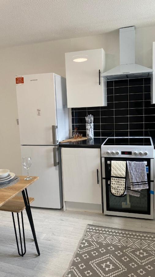 Bv Luxury Spacious 3 Bedroom House At Isaac Close แมนเชสเตอร์ ภายนอก รูปภาพ